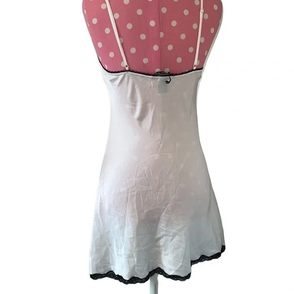 VICTORIA’S SECRET NEW WHITE & BLACK CAMISOLE size small - Picture 6 of 12